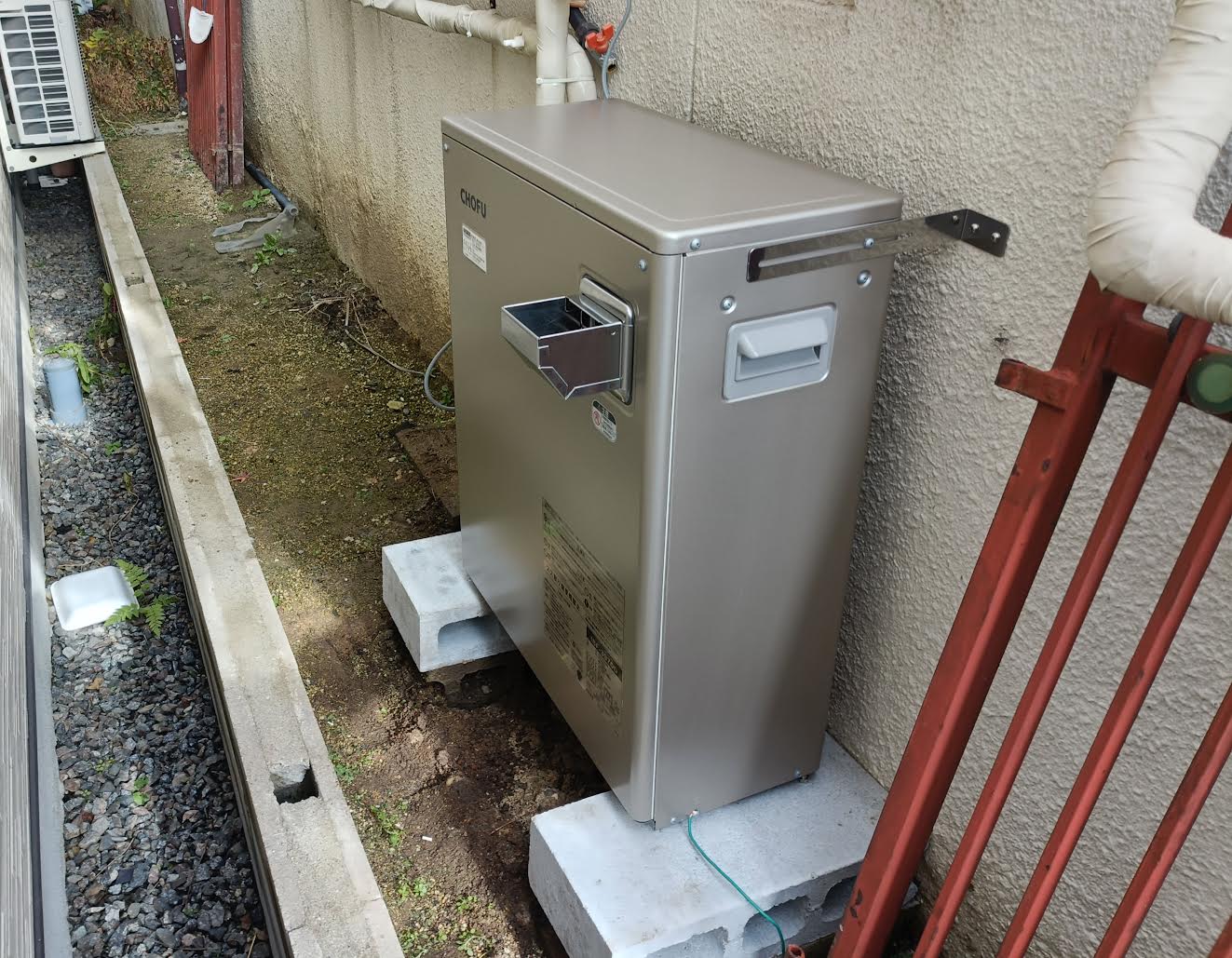 2025.12.22 東大阪市S様邸 長府製作所石油給湯器IBF-3970D、リモコンIR